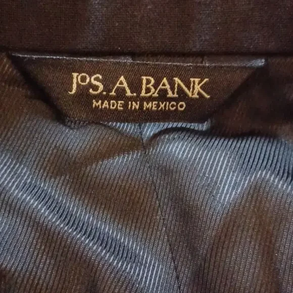 Jos .A.Bank Men's Black Single Breasted Jacket. Size 42R